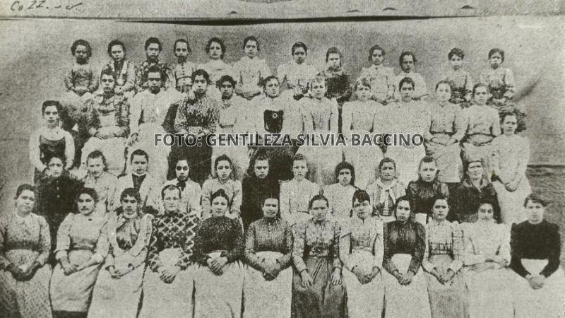 Personal femenino de La Papelera. Década de 1900