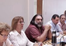 Tras el paro de docentes y estatales, Kicillof reabre el diálogo