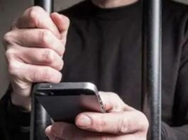 Proponen prohibir celulares en cárceles bonaerenses para frenar estafas y extorsiones