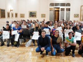 Matzkin entregó becas a Deportistas de Alto Rendimiento