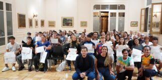 Matzkin entregó becas a Deportistas de Alto Rendimiento