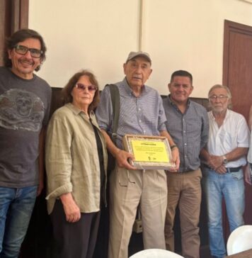 Entregaron un reconocimiento a la trayectoria del ingeniero agronomo Esteban Guerra