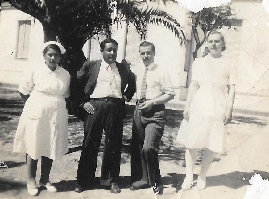 En el jardín del Hospital Regional se identifica a: Petrona Rocha; Torres y Catalina Maximenko.