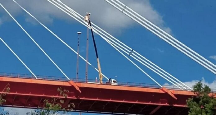 iluminacion puente zarate brazo largo