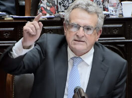 Agustin Rossi presentó un proyecto para prohibir la venta de terrenos e inmuebles de las FFAA y de Defensa