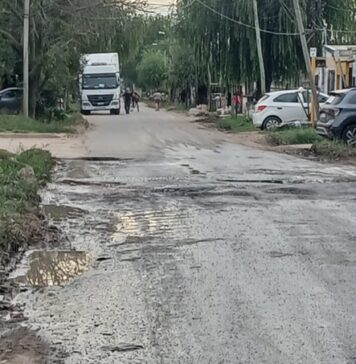 El SIT advirtió que por “el estado intransitable de calle Pellegrini” debe cambiar un recorrido