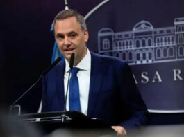 Adorni asistirá al acto de inauguración de la Planta de Mercedes-Benz en Zárate